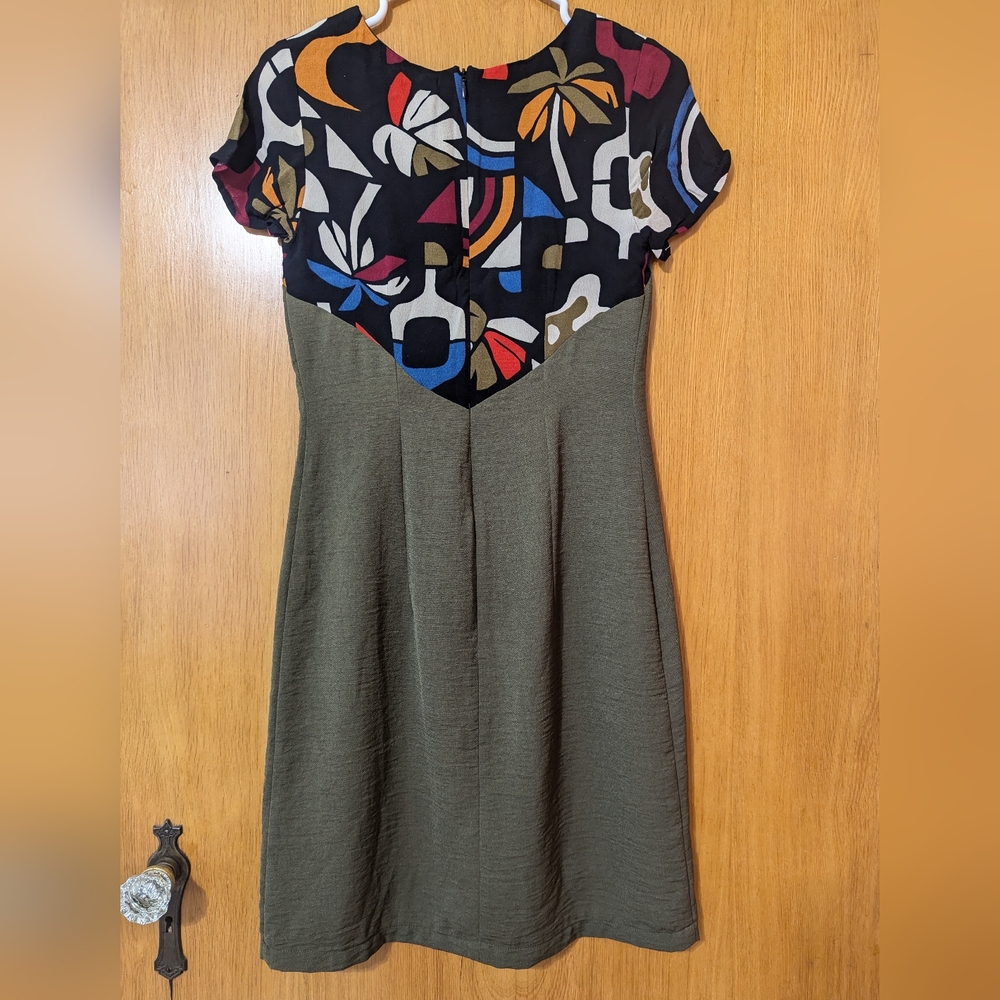 Annie50 back pattern dress - Picture 3 of 5
